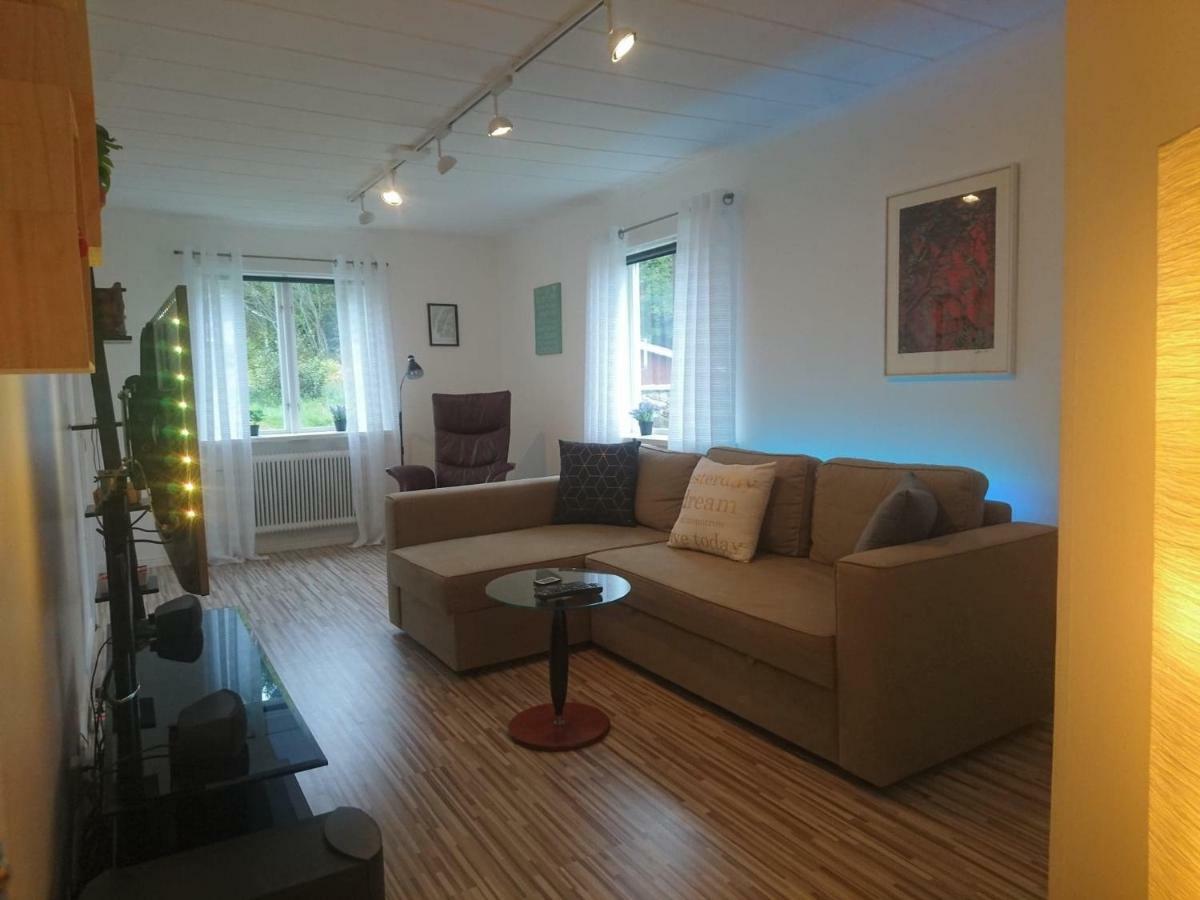 Ett Hus Med 3 Sovrum Med Supersnabba Internet Fiberanslutningen 1000Mb-100Mb I Hoeg, 7 Minuter Fran Hudiksvall Exterior foto