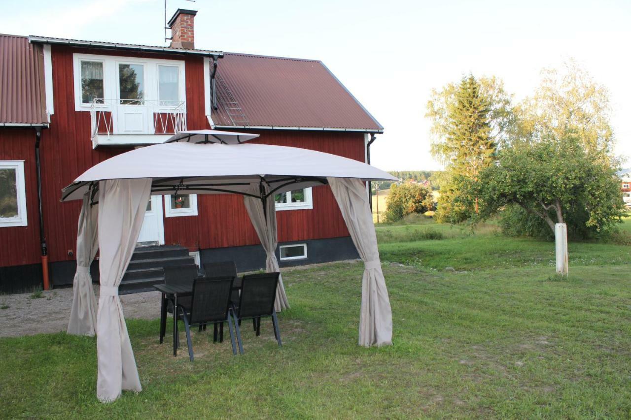 Ett Hus Med 3 Sovrum Med Supersnabba Internet Fiberanslutningen 1000Mb-100Mb I Hoeg, 7 Minuter Fran Hudiksvall Exterior foto